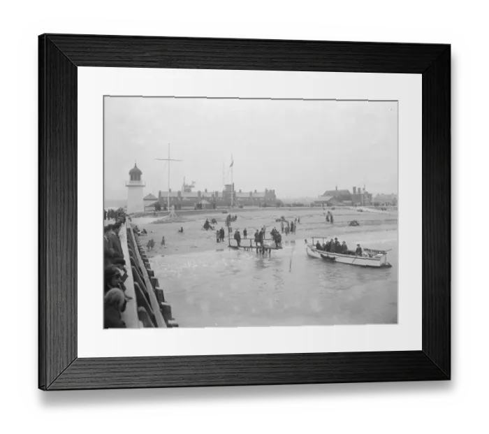 Framed Print : Littlehampton. 1925