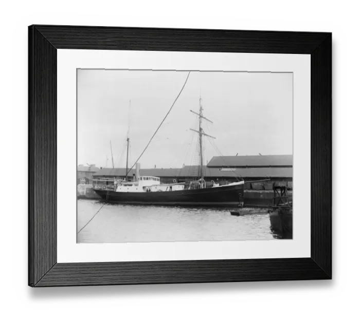 Framed Print : Shackleton - Rowett Expedition sails for the Antarctic. The Quest in dock in London Framed Print : Shackleton - Rowett Expedition sails for the Antarctic. The Quest in dock in London