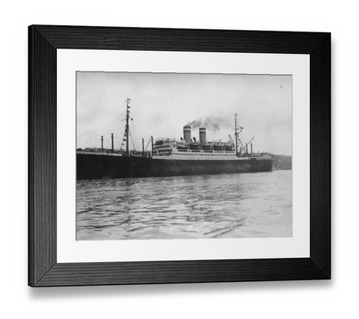 Framed Print : Wonders of a new liner. The new Hamburg American liner, New York, starting
