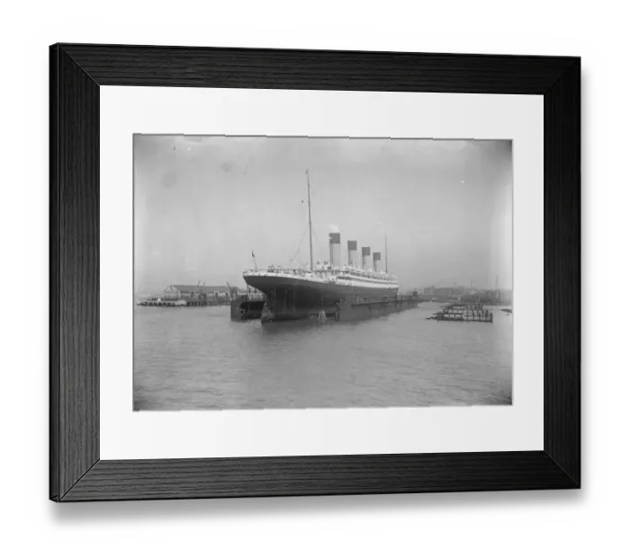 Framed Print : Olympic enters Southamptons huge floating dock 12 July 1924 Framed Print : Olympic enters Southamptons huge floating dock 12 July 1924