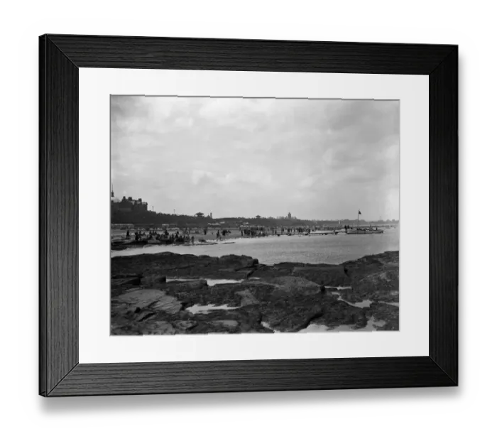 Framed Print : A view of the beach at Whitley Bay, Northumberland. 1928