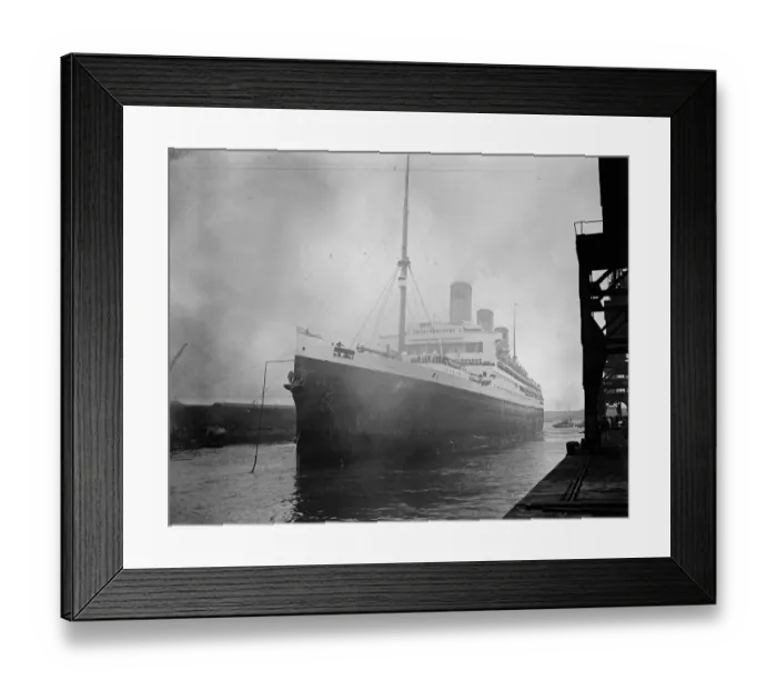 Framed Print : The SS Majestic with Lord and Lady Mountbatten on board 28 September 1922 Framed Print : The SS Majestic with Lord and Lady Mountbatten on board 28 September 1922