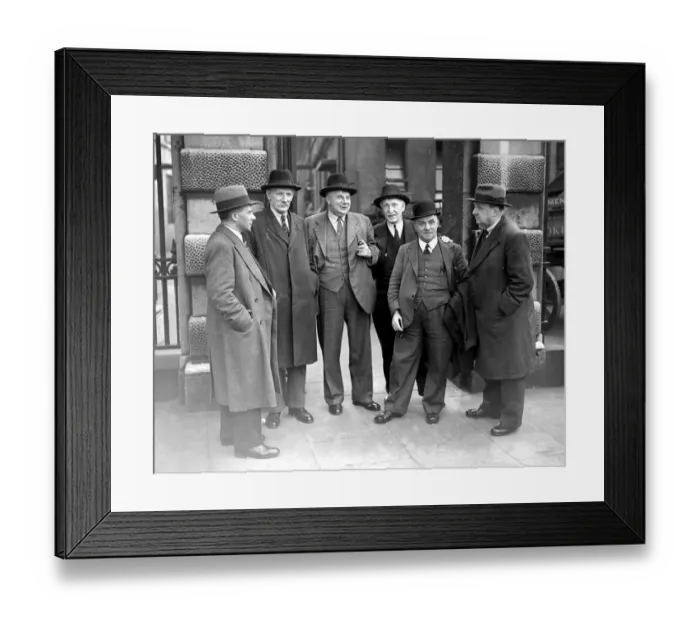 Framed Print : Members Representing 36 Shipbuilding and Engineering Unions meet Sir Thomas Inskip Framed Print : Members Representing 36 Shipbuilding and Engineering Unions meet Sir Thomas Inskip