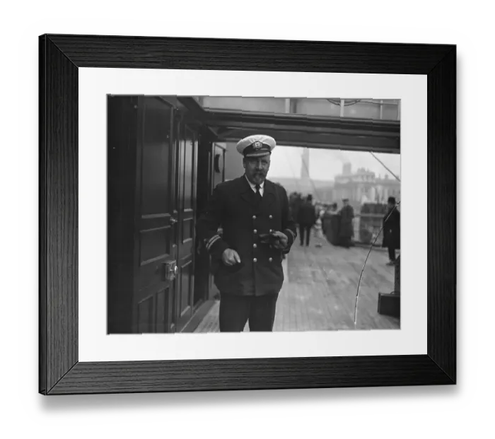 Framed Print : Captain V C Branthwaite, of the Golden Eagle 14 June 1926 Framed Print : Captain V C Branthwaite, of the Golden Eagle 14 June 1926