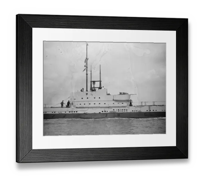 Framed Print : HM Submarine Odin soon after leaving Chatham dockyard for her trials. 18 July 1929 Framed Print : HM Submarine Odin soon after leaving Chatham dockyard for her trials. 18 July 1929
