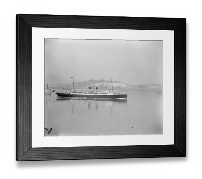 Framed Print : SS Biarritz, leaving Dover, with the Royal Party. 1925