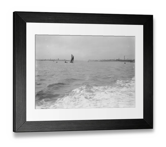 Framed Print : Entrance to Portsmouth Harbour 14 January 1928 Framed Print : Entrance to Portsmouth Harbour 14 January 1928