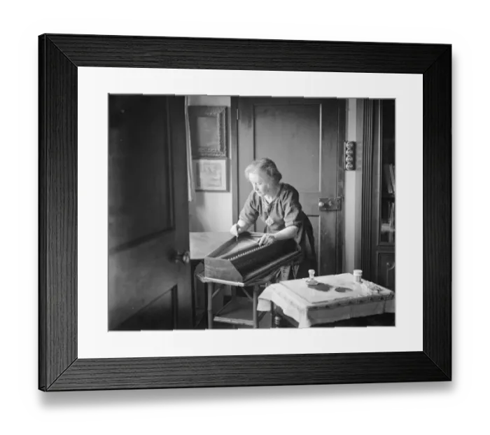 Framed Print : Preparing for Haslemere Festival of old chamber music. Famous family who make old Framed Print : Preparing for Haslemere Festival of old chamber music. Famous family who make old