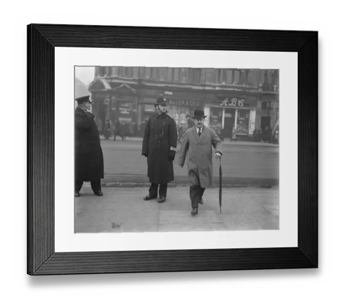 Framed Print : Parliament gets to work again with a lively session in view. Sir Kingsley Wood, MP, arriving Framed Print : Parliament gets to work again with a lively session in view. Sir Kingsley Wood, MP, arriving