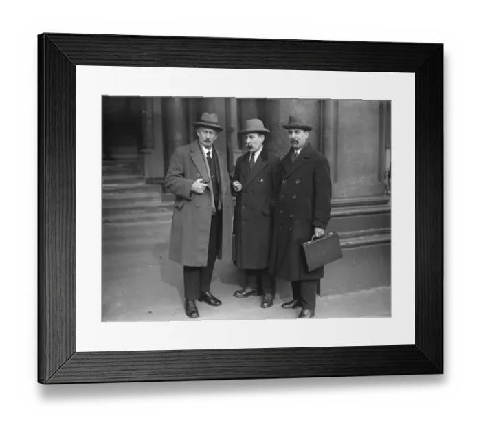 Framed Print : Seven unions meet at the Midland Grand Hotel to discuss grave turn in engineers crisis Framed Print : Seven unions meet at the Midland Grand Hotel to discuss grave turn in engineers crisis