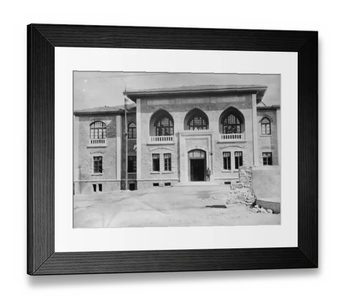 Framed Print : The home of Parliament at Angora ( Ankara ) which has revolutionised modern Turkey Framed Print : The home of Parliament at Angora ( Ankara ) which has revolutionised modern Turkey