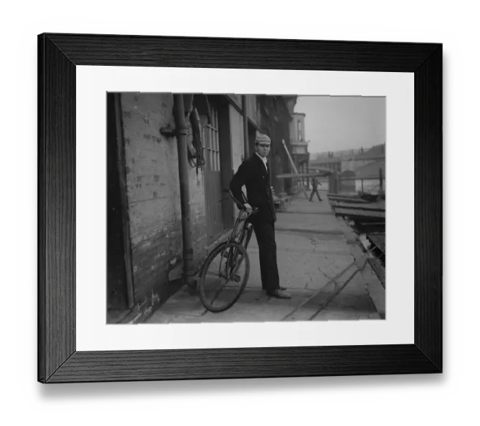 Framed Print : Eton trial eights commence work. Mr E Norman Butler. 1 February 1926 Framed Print : Eton trial eights commence work. Mr E Norman Butler. 1 February 1926