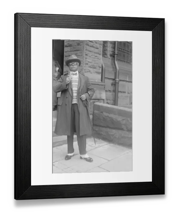 Framed Print : Notable visitor from ceylon Sir Soloman Dias Bandarancke, who is a knight bachelor and C M G Framed Print : Notable visitor from ceylon Sir Soloman Dias Bandarancke, who is a knight bachelor and C M G