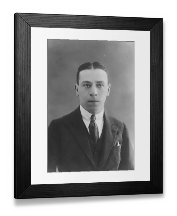 Framed Print : A Fighter as Liberal candidate for Cannock. Mr Hs Abrahamson, the Liberal