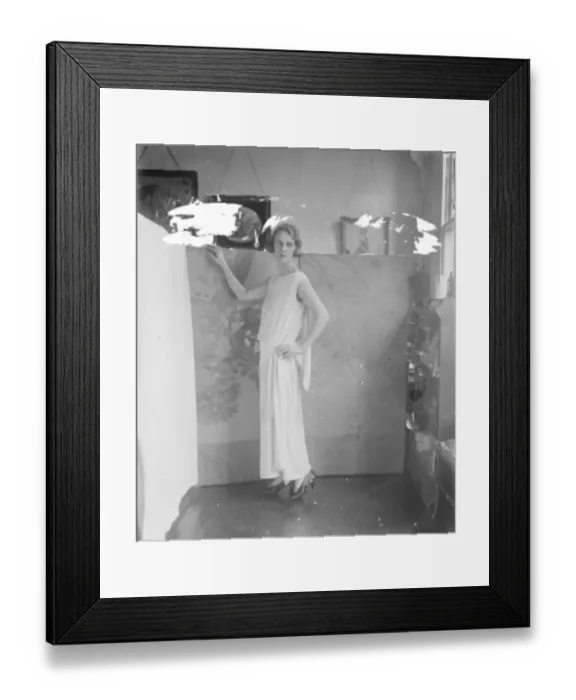 Framed Print : Society beautys new hobby Miss Paula Gellibrand 11 August 1922
