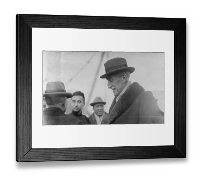 Framed Print : Lord Willingdon on his arrival at Tientsin as head of the British Boxer Indemity Commission Framed Print : Lord Willingdon on his arrival at Tientsin as head of the British Boxer Indemity Commission