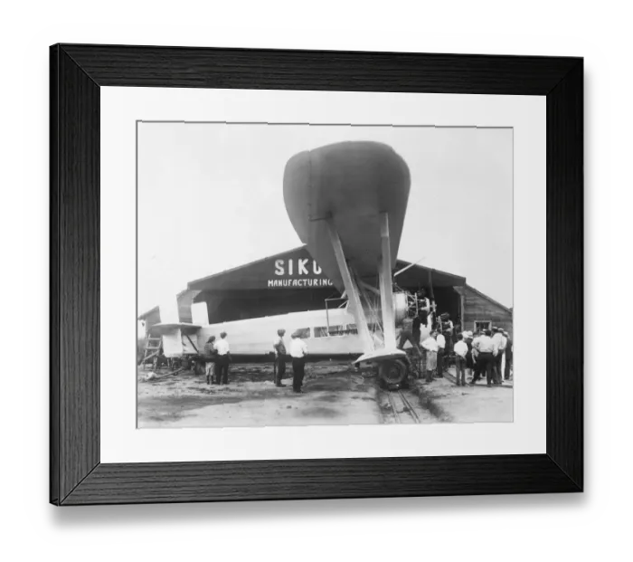 Framed Print : Huge Sikorsky plane for New York, Paris non stop flight T. The huge S53 Sikorsky Framed Print : Huge Sikorsky plane for New York, Paris non stop flight T. The huge S53 Sikorsky