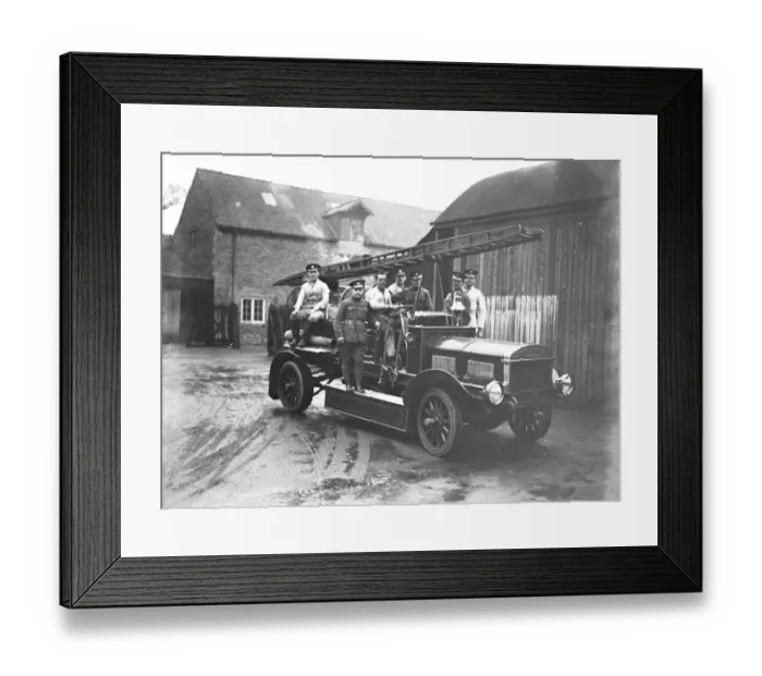 Framed Print : Air Commodore Steel inspects fully fledged aircraftsmen at Cranwell training centre