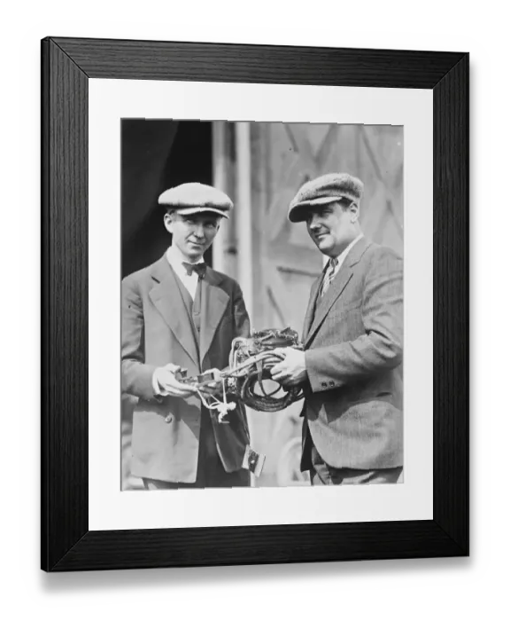 Framed Print : Mr C Chamberlin commences his Atlantic flight. Clarence Duncan Chamberlin ( November Framed Print : Mr C Chamberlin commences his Atlantic flight. Clarence Duncan Chamberlin ( November
