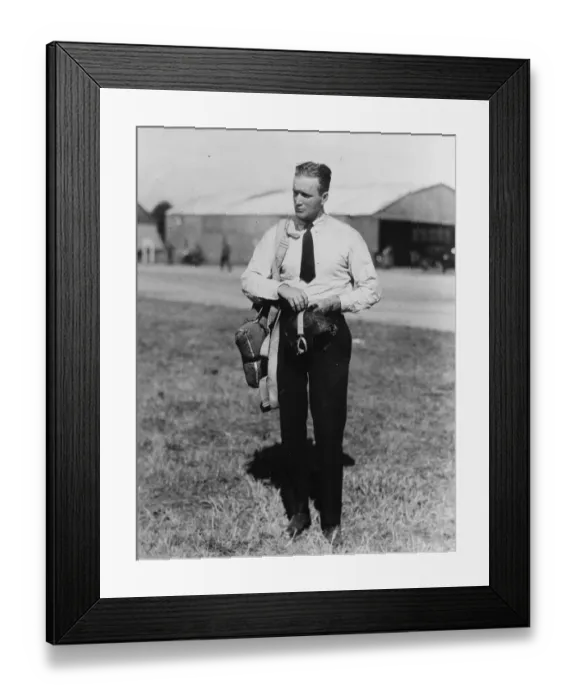 Framed Print : Lt Alford J J Williams the American Schneider Cup Hope. 20 August 1929 Framed Print : Lt Alford J J Williams the American Schneider Cup Hope. 20 August 1929
