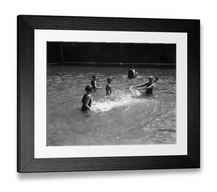 Framed Print : Swimmers in the open air swimming pool at Westcliff - on - Sea, Essex Framed Print : Swimmers in the open air swimming pool at Westcliff - on - Sea, Essex