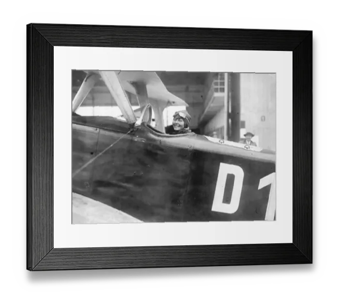 Framed Print : Thea Rasche, who will fly to America arrived in Paris. July 1927 Framed Print : Thea Rasche, who will fly to America arrived in Paris. July 1927