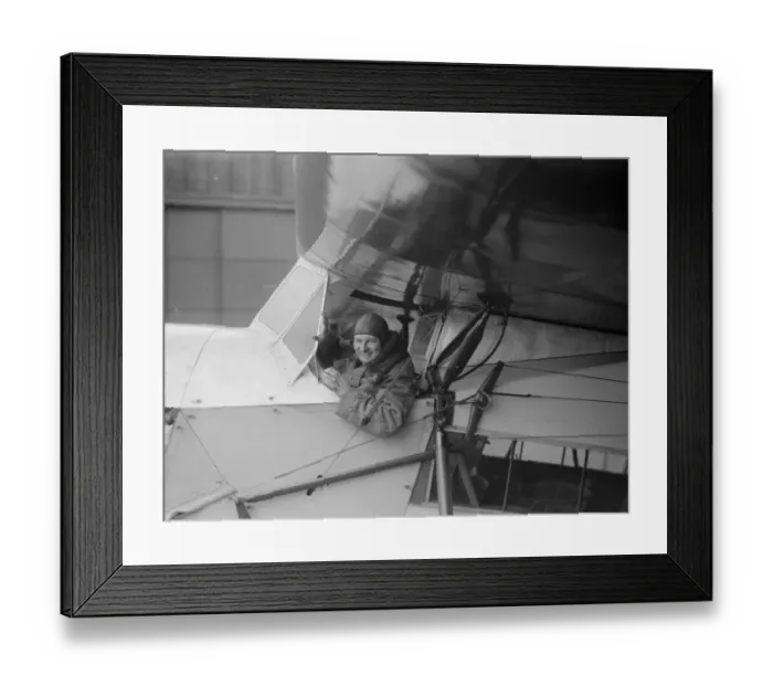 Framed Print : M Fokker demonstrates his non diving safety monoplane at Croydon 15 April 1925 Framed Print : M Fokker demonstrates his non diving safety monoplane at Croydon 15 April 1925