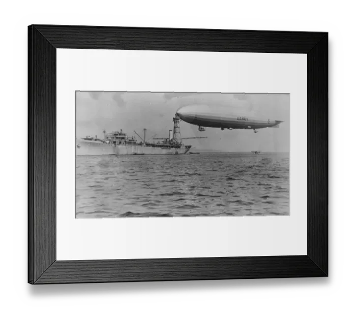 Framed Print : Great American airship USS Shenandoah (ZR-1) in remarkable mooring tests Framed Print : Great American airship USS Shenandoah (ZR-1) in remarkable mooring tests