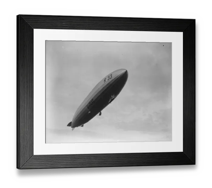 Framed Print : The R 33 leaves her Aerodrome at Pulham, Norfolk, for a short cruise. 5 October 1925 Framed Print : The R 33 leaves her Aerodrome at Pulham, Norfolk, for a short cruise. 5 October 1925
