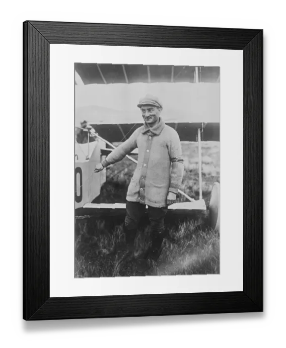 Framed Print : Remarkable motorless aviation meeting 14 August 1922 Framed Print : Remarkable motorless aviation meeting 14 August 1922