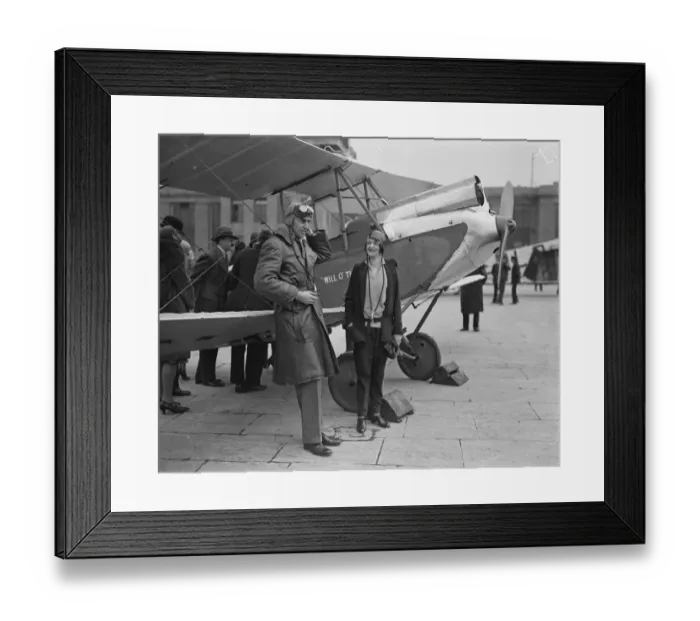 Framed Print : Mrs Spencer Cleaver with Captain Drew before starting her flight to Baghdad and India Framed Print : Mrs Spencer Cleaver with Captain Drew before starting her flight to Baghdad and India