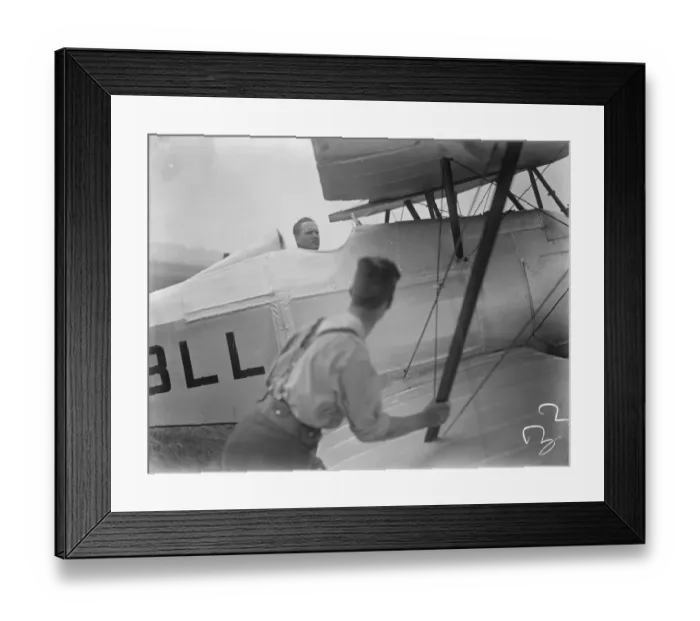 Framed Print : Aviators Flight Lieutenant H W G Jones, Milatary Cross Framed Print : Aviators Flight Lieutenant H W G Jones, Milatary Cross