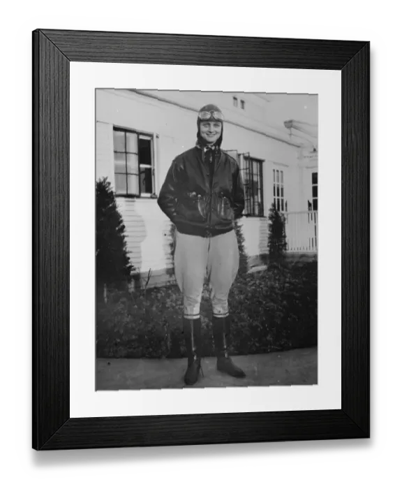 Framed Print : Holds womens altitude record. Mrs Louise McPhetridge Thaden. 4 March 1929 Framed Print : Holds womens altitude record. Mrs Louise McPhetridge Thaden. 4 March 1929