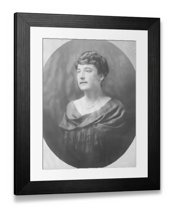 Framed Print : The Countess Paula Sulkowska. Inventor of machine for travelling in land, water or in the air Framed Print : The Countess Paula Sulkowska. Inventor of machine for travelling in land, water or in the air