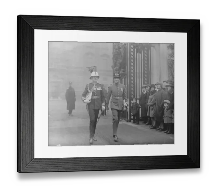 Framed Print : King holds an investiture. General Ogilvie and Air Commodore Munro, who both received the CBE Framed Print : King holds an investiture. General Ogilvie and Air Commodore Munro, who both received the CBE