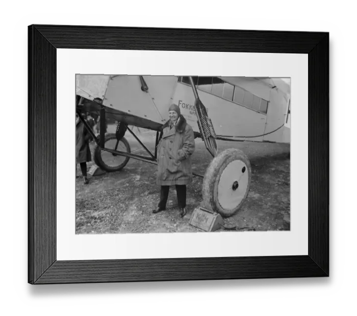 Framed Print : M Fokker demonstrates his non diving safety monoplane at Croydon 15 April 1925 Framed Print : M Fokker demonstrates his non diving safety monoplane at Croydon 15 April 1925