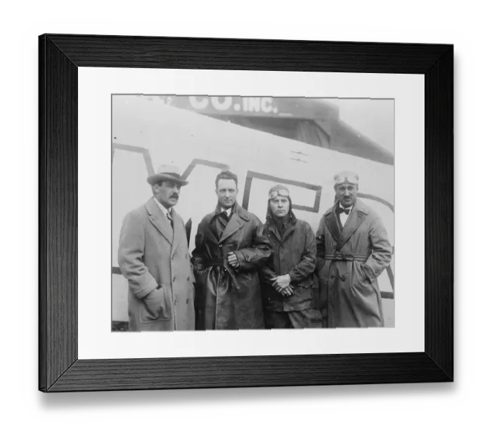 Framed Print : Com Byrds attempt to fly the Atlantic. Left to right : Com Byrd, Lt C Neville