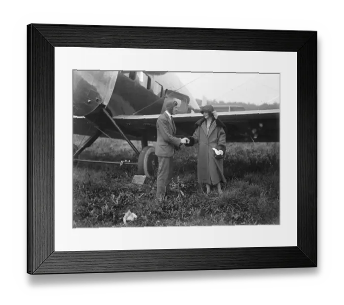 Framed Print : The air race around Britain. Captains Cockerell, pilot of the Vickers Vulcan Framed Print : The air race around Britain. Captains Cockerell, pilot of the Vickers Vulcan