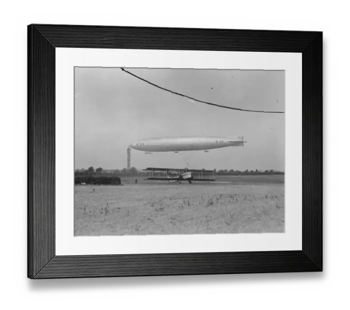 Framed Print : R 33 Creates New Mooring Record The R 33 moored to the huge new mooring mast which Framed Print : R 33 Creates New Mooring Record The R 33 moored to the huge new mooring mast which