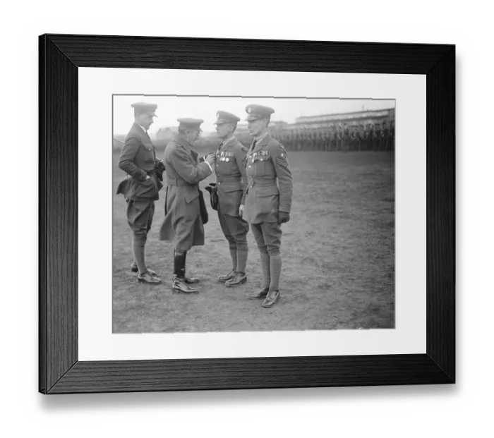 Framed Print : Air Vice Marshal Scarlett visits electrical and wireless school at Flower Down Framed Print : Air Vice Marshal Scarlett visits electrical and wireless school at Flower Down