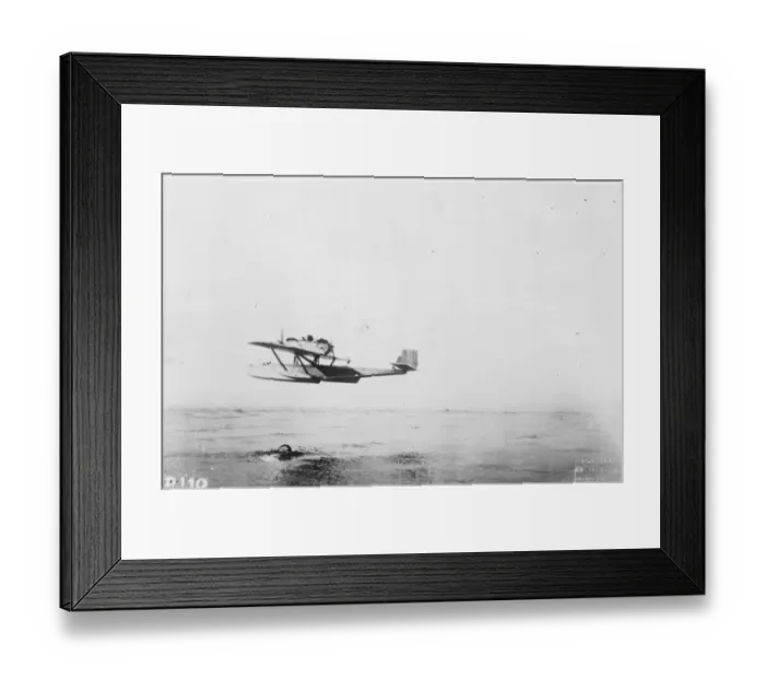 Framed Print : Amundsen Ellsworth Polar Flight Roald Amundsen, the famous Norwegian explorer Framed Print : Amundsen Ellsworth Polar Flight Roald Amundsen, the famous Norwegian explorer