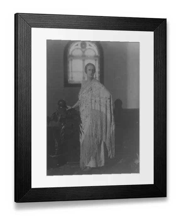 Framed Print : The Queen of Greece wearing a Spanish shawl 7 April 1925 Framed Print : The Queen of Greece wearing a Spanish shawl 7 April 1925