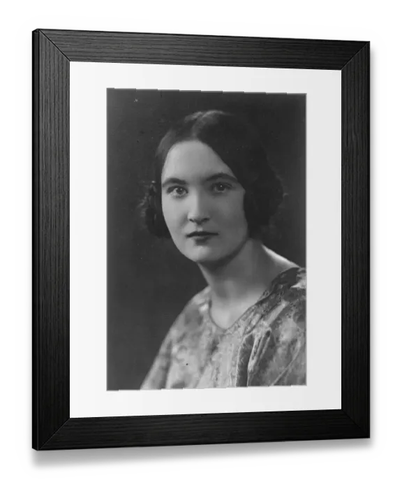 Framed Print : Prettiest British Brunette 17 year old Miss Kitty Foster chosen by Mr Stuart Blackton
