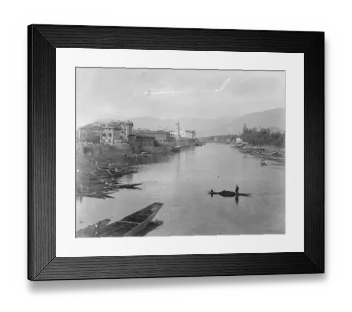 Framed Print : Kashmir, India The Jhelum river as it flows through Srinagar, India. 4 December 1924 Framed Print : Kashmir, India The Jhelum river as it flows through Srinagar, India. 4 December 1924
