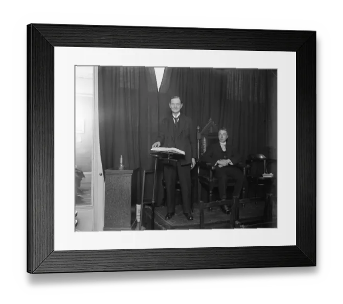Framed Print : Rear Admiral lectures on Love. Rear Admiral J N Thompson, RN, FSP, delivering Framed Print : Rear Admiral lectures on Love. Rear Admiral J N Thompson, RN, FSP, delivering