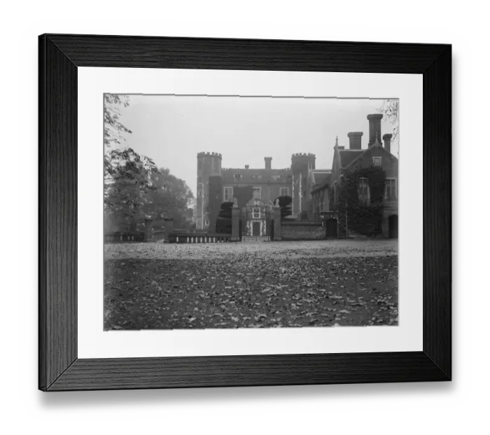 Framed Print : Tudor mansion for Sir Stephen Lennards Canadian bride. Wickham Court, Kent Framed Print : Tudor mansion for Sir Stephen Lennards Canadian bride. Wickham Court, Kent