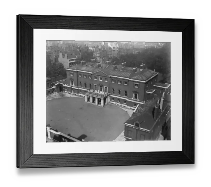 Framed Print : Devonshire House residence of the Dukes of Devonshire in the 18th and 19th centuries 19 Framed Print : Devonshire House residence of the Dukes of Devonshire in the 18th and 19th centuries 19