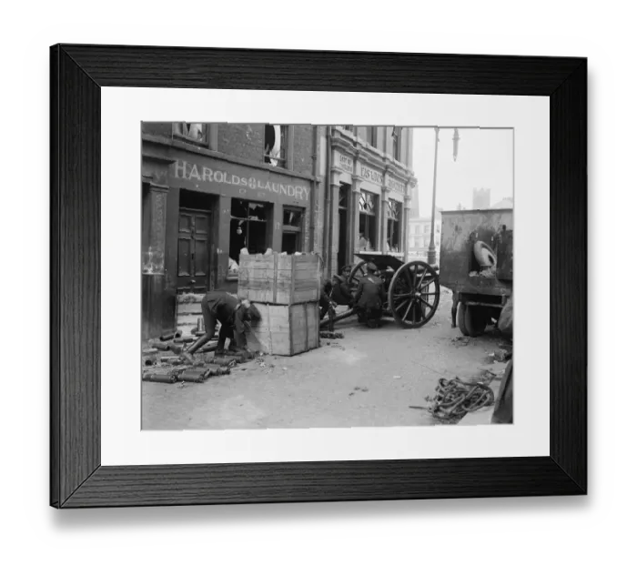 Framed Print : The Great Battle of Dublin. An Irish Free State 18 pounder gun bombarding the Four Framed Print : The Great Battle of Dublin. An Irish Free State 18 pounder gun bombarding the Four
