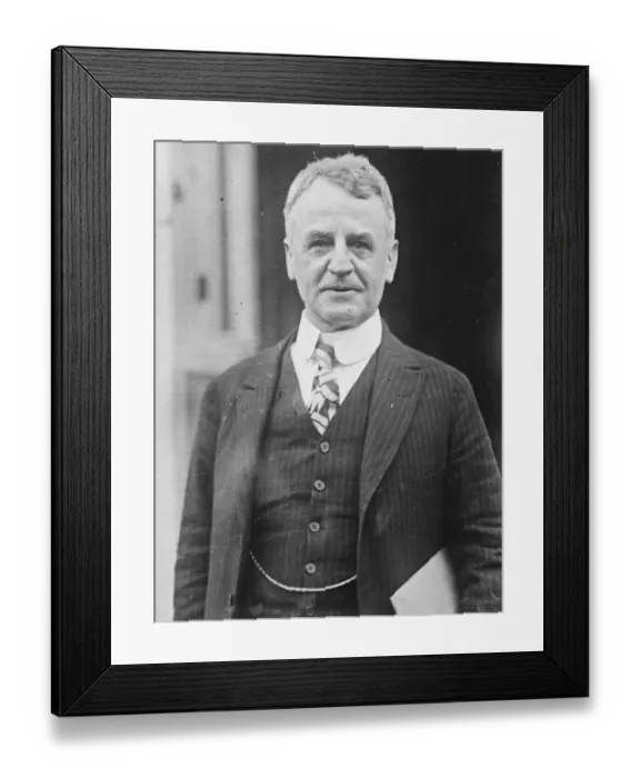Framed Print : New US Ambassador to Mexico. Mr Dwight Whitney Morrow, appointed as US Ambassador to Mexico Framed Print : New US Ambassador to Mexico. Mr Dwight Whitney Morrow, appointed as US Ambassador to Mexico