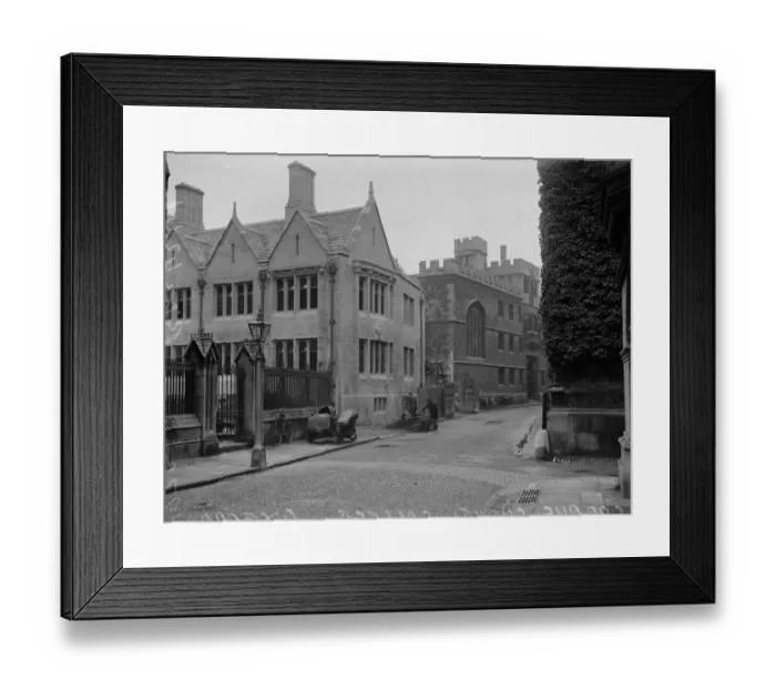 Framed Print : Oxford puzzled by new and strange sculpture striking additions to Corpus Christi College Framed Print : Oxford puzzled by new and strange sculpture striking additions to Corpus Christi College